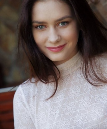 Кокетливая и игривая красотка приглашает в гости и готова подарить тебе незабываемые моменты удовольствия. Со мной ты почувствуешь себя настоящим мужчиной, звони! 11074, 23 года